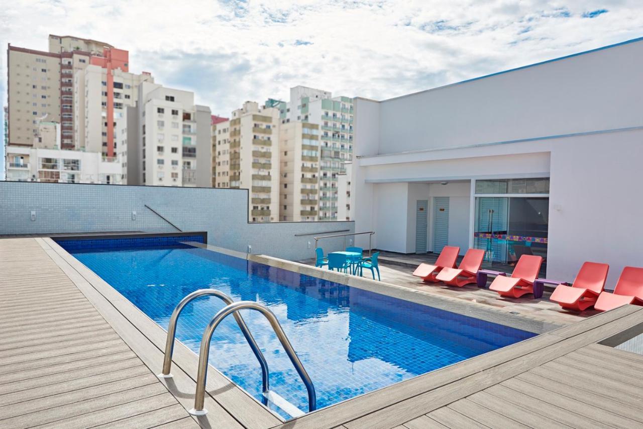 Ibis Styles - 1 Quadra Do Mar Hotel 3*