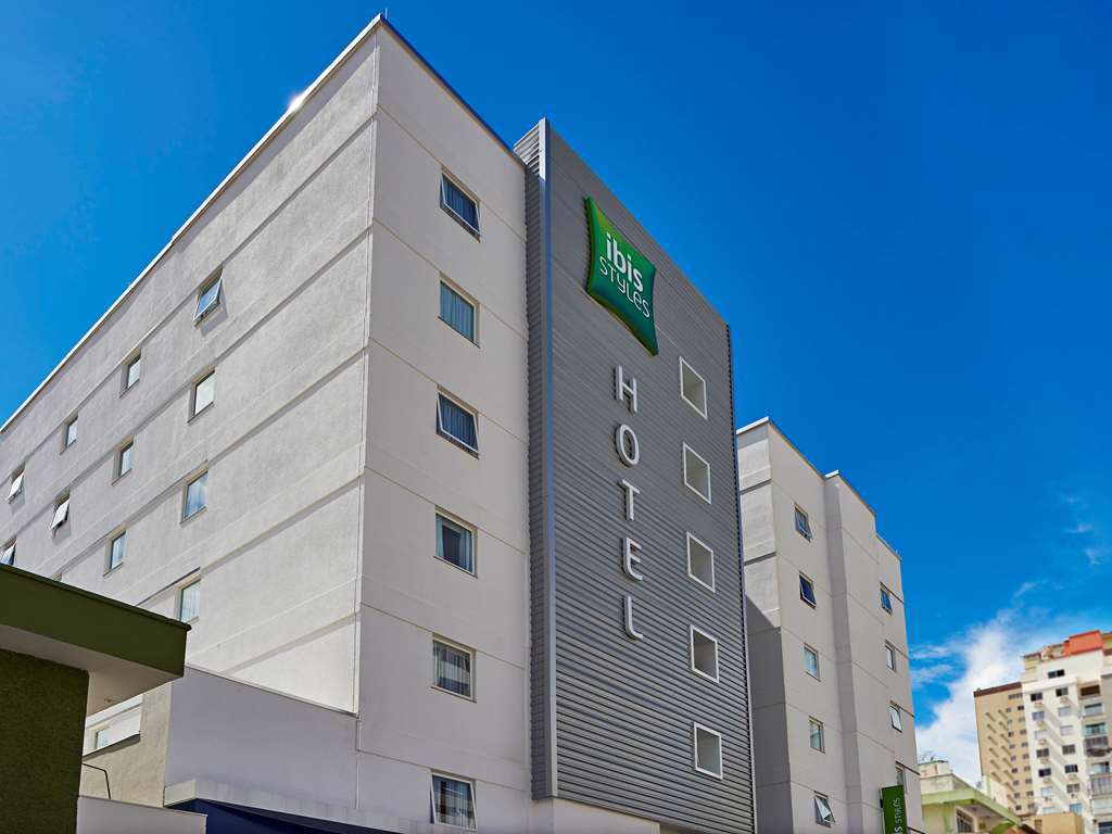 Hotel Ibis Styles - 1 Quadra Do Mar Balneario Camboriu